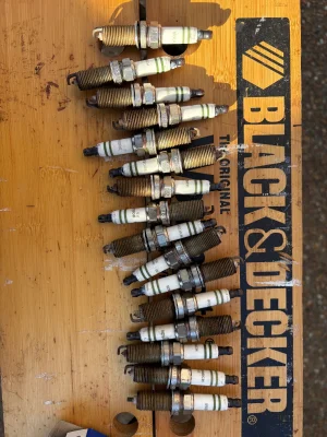 spark plugs 1.webp spark plugs 1.webp