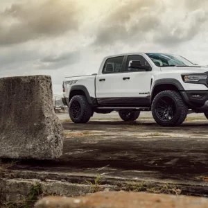 RAM-TRX-Hybrid-Forged-Series-HF6-5-Ultra-Deep-©-Vossen-Wheels-2022-1005-1038x698.jpg