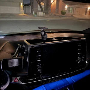 Toyota Sienna mount solution.webp