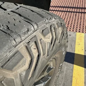 Front tire.webp