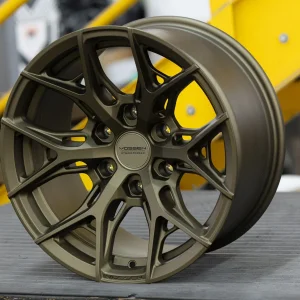 Vossen-HF6-4-1722-Terra-Bronze-Hybrid-Forged-Series-©-Vossen-Wheels-2024-1004-2000x1333.webp