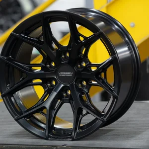 Vossen-HF6-4-1722-Satin-Black-Hybrid-Forged-Series-©-Vossen-Wheels-2024-1007-2000x1333.webp
