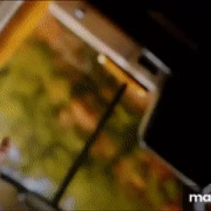 3z3Z90.gif