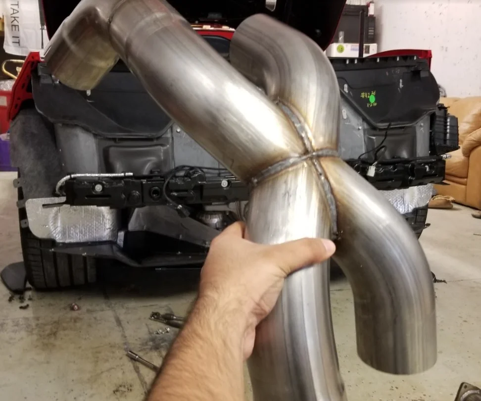 c8 X-pipe.jpg