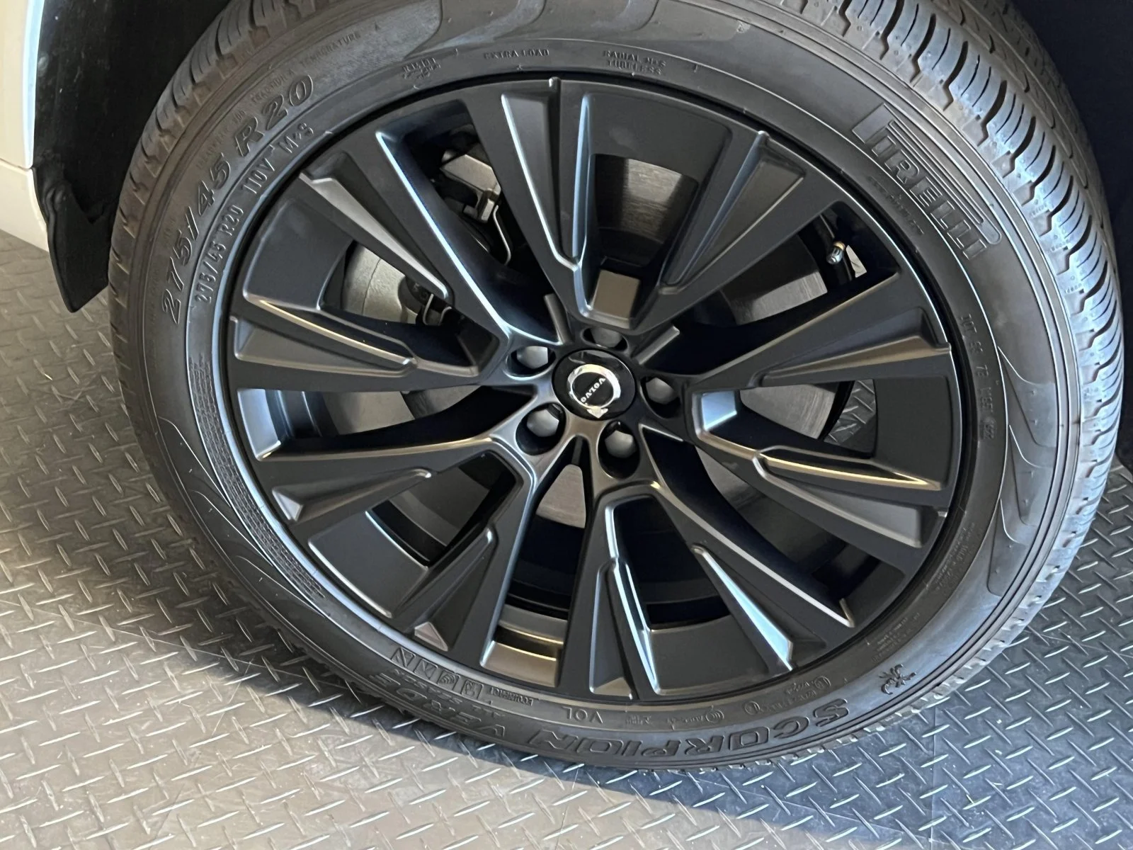 volvo wheel.jpg